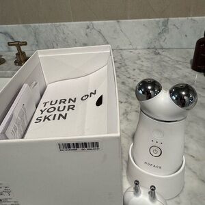 NuFace White and Silver Facial Toning Device